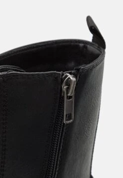 Pier One Veterboots - Black -Chic Verkoop 039c123f8b4b4151b8d0bff251574ade