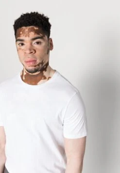 Pier One 10 Pack - T-Shirt Basic - White/Black -Chic Verkoop 20c7d5f73fe449b7b6c0eb7a99388079