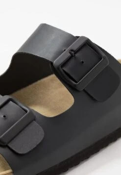 Pier One Unisex - Pantoffels - Black -Chic Verkoop 2c1088e9c35241008f77393ded163426