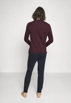 Pier One Pyjama -Dark Blue/Bordeaux -Chic Verkoop 34a871e63fd34211ac4e777f2698adc7