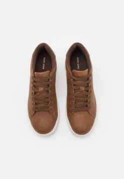 Pier One Unisex - Sneakers Laag - Cognac 11 Pier One Unisex - Sneakers Laag - Cognac -Chic Verkoop 4255542b254043c59f79012041804d27