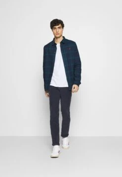 Pier One Overhemd - Dark Blue/Teal 9 Pier One Overhemd - Dark Blue/Teal -Chic Verkoop 55f2ac48a5ab48c486122bf300725906