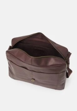 Pier One Leather Unisex - Laptoptas - Brown -Chic Verkoop 5b4d14f90e4c4510b679f04d80f27b19