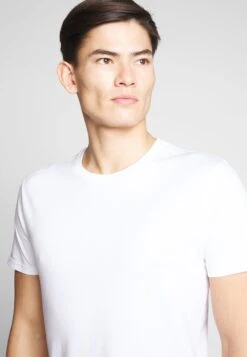 Pier One 2 Pack - T-Shirt Basic - White/Dark Blue -Chic Verkoop 5d6a04d994e343d2903cc2c1666bad4b