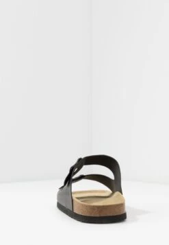 Pier One Unisex - Pantoffels - Black -Chic Verkoop 6792cddf649c4c73afdf1fc19e95f07f