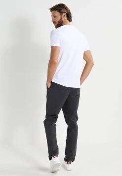 Pier One 2 Pack - T-Shirt Basic - White -Chic Verkoop 713a3334180c436b91794219a10b6498