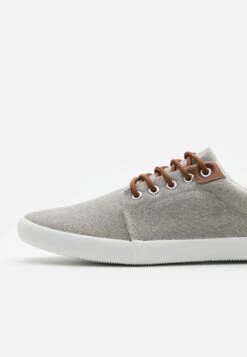 Pier One Unisex - Sneakers Laag - Light Grey -Chic Verkoop 8f5660aa856d43a69db14e309615dd5c