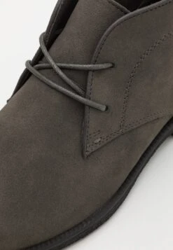 Pier One Unisex - Sportieve Veterschoenen - Grey 13 Pier One Unisex - Sportieve Veterschoenen - Grey -Chic Verkoop b251e44b3e5a412c95b96877ca3c165d