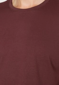 Pier One 5 Pack - T-Shirt Basic - Bordeaux/Light Grey/Brown -Chic Verkoop b3b82d7abcbb40a5b2a40e8096a778d2