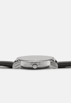 Pier One Horloge - Black/Silvercoloured -Chic Verkoop bd3d862d66074e7da00979f93f7842ad