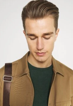 Pier One Basic Crewneck - Trui - Mottled Dark Green -Chic Verkoop c4a75157027844b18a449c0bf30f39e5