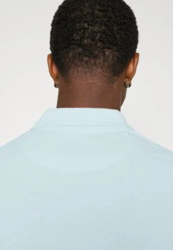 Pier One 3 Pack - Poloshirt - Light Blue/Blue/Dark Blue -Chic Verkoop dc8d7078be0349f2a66422bd4f6d92ae